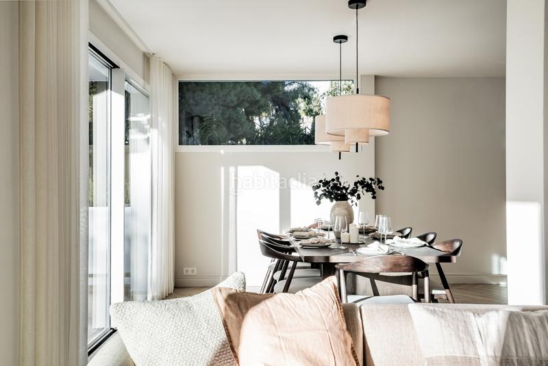 Foto 3afded07-0d1c-4a76-af6e-cba0cce6d1de. Planta baja apartamento único en planta baja con jardín privado y cocina exterior milla de oro, en Marbella