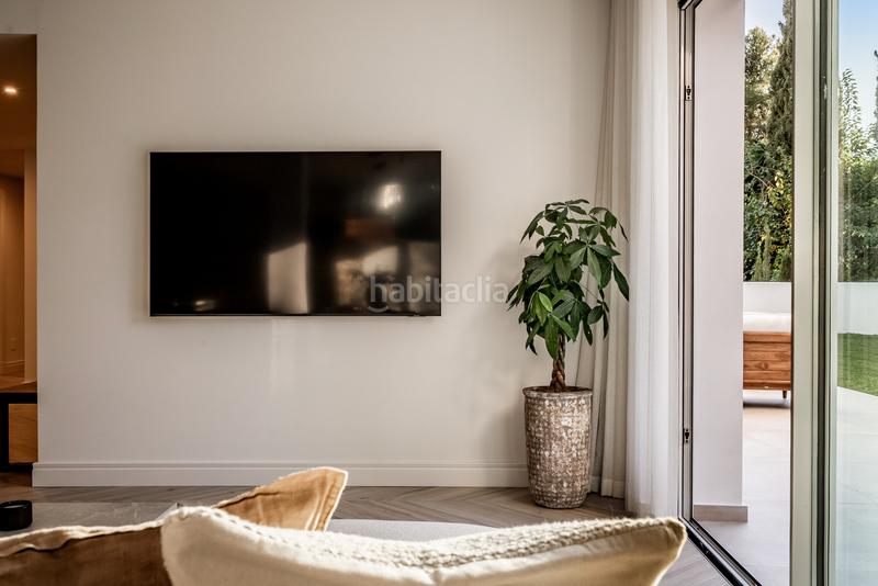 Foto 67acb039-3c90-4686-b7a4-523c0367c818. Planta baja apartamento único en planta baja con jardín privado y cocina exterior milla de oro, en Marbella