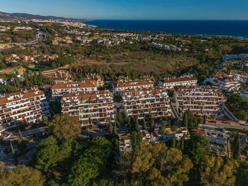Foto 684c4b76-e1c8-4eaf-816e-248431016474. Planta baja apartamento único en planta baja con jardín privado y cocina exterior milla de oro, en Marbella