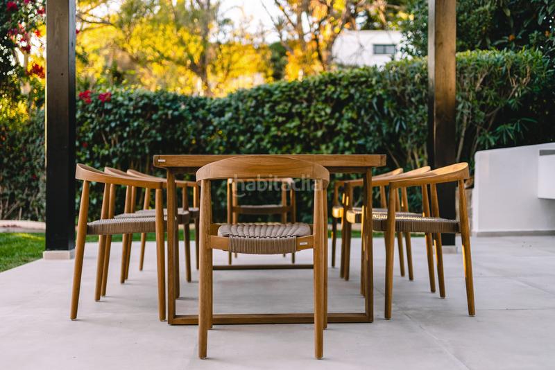 Foto b85b3bd6-a5d3-4274-9781-d06511665d8b. Planta baja apartamento único en planta baja con jardín privado y cocina exterior milla de oro, en Marbella
