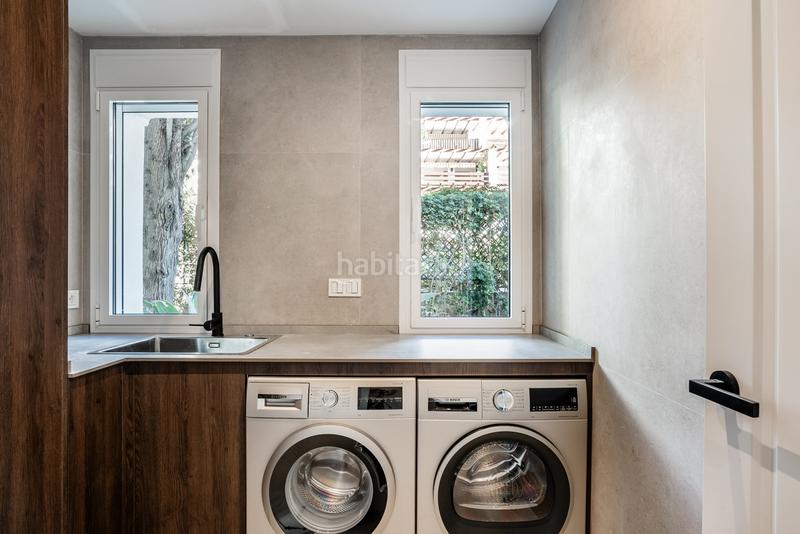 Foto e74ca260-d03d-41cf-9538-40324d0dd6dc. Planta baja apartamento único en planta baja con jardín privado y cocina exterior milla de oro, en Marbella