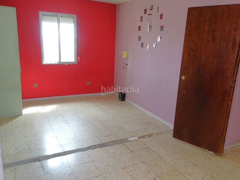 Foto 2b976aa9-6a5c-40f9-994a-67b134fcdf04. Pis amb calefacció a Centro Tomares