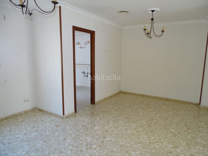 Foto afa8a133-ed14-4baa-9122-b1587e939cef. Casa amb calefacció aparcament a Las Torres - Constelaciones Utrera