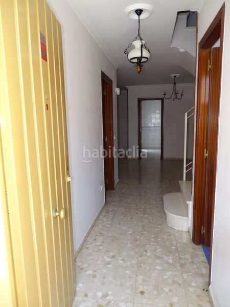 Foto dced7c34-70ce-4ee2-847f-db523692d90a. Casa amb calefacció aparcament a Las Torres - Constelaciones Utrera