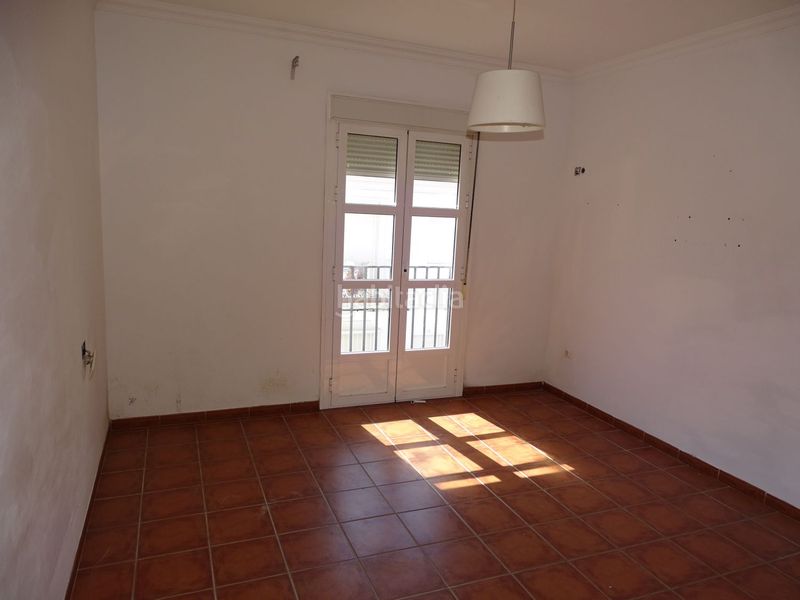 Foto b5928643-9c48-4b6a-8a77-473c84ff41d0. Casa amb calefacció aparcament a Molares (Los)