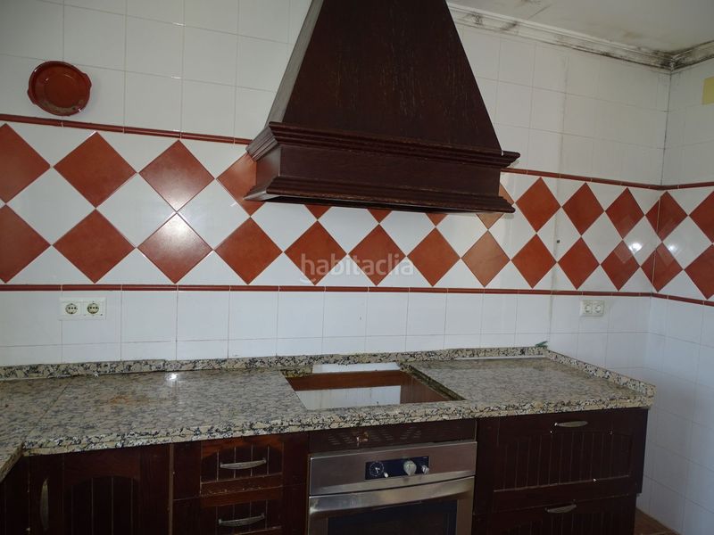 Foto e9dabeec-1527-4467-8635-32fc7370f6fa. Casa amb calefacció aparcament a Molares (Los)