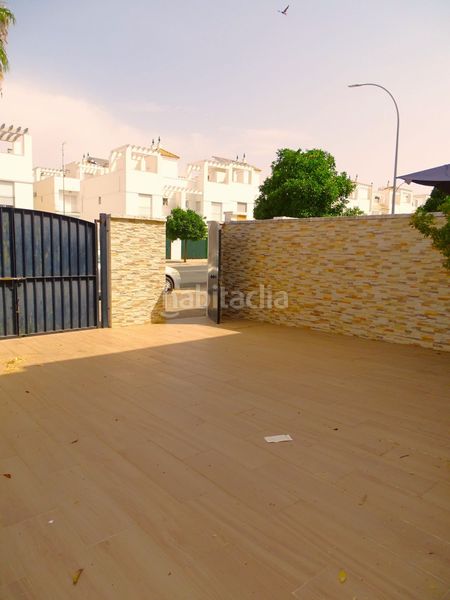 Foto 786739b8-4896-45f2-b276-b95c92a51595. Maison avec chauffage parking dans Gerena