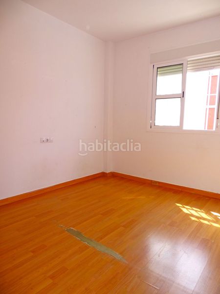 Foto c5b95b84-9555-4e96-93b9-3129d1a33df5. Maison avec chauffage parking dans Gerena