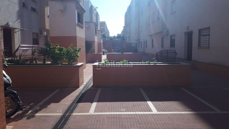 Foto 7f44a212-1c1a-4d56-8402-35b133c455a4. Car parking in juan jose ruiz monge 12 in Centro - Doña Mercedes Dos Hermanas