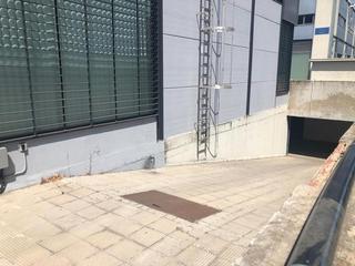 Aparcament cotxe a Parsi 4. Garaje en venta en amate  padre pío  palmete.
