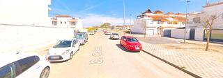 Wohngrundstück in Caleta. Terreno urbano en venta en erosky.