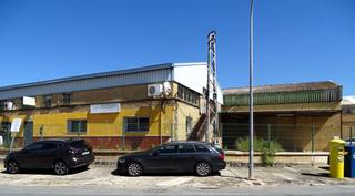 Nave industrial en Industrial la palmera 24. Nave industrial en venta en fuente del rey, 9 dormitorios.