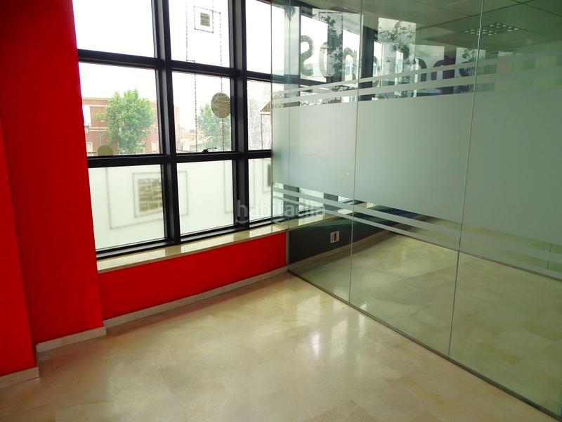 Foto f6ed8c1c-a763-45db-a9b2-3b7da5995e67. Bureau avec chauffage dans Arco Norte - Avda España Dos Hermanas