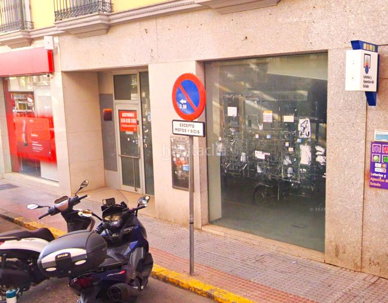 Foto 5548c2e0-b7bc-4bb6-94a8-da05cdb8a45a. Business premise in santa maria magdalena 22 in El Arenal - La Pólvora Dos Hermanas