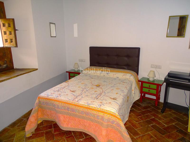 Foto 21a34f5e-2a38-4cad-ba02-ca513a003c95. Casa  en venta en centro, 6 dormitorios. en Carmona