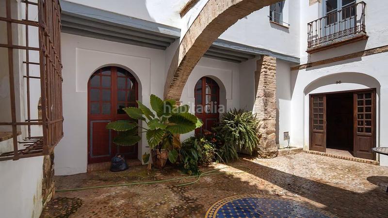 Foto 59dee798-0a4a-4e84-8d07-bfed6b16e4e4. Casa  en venta en centro, 6 dormitorios. en Carmona