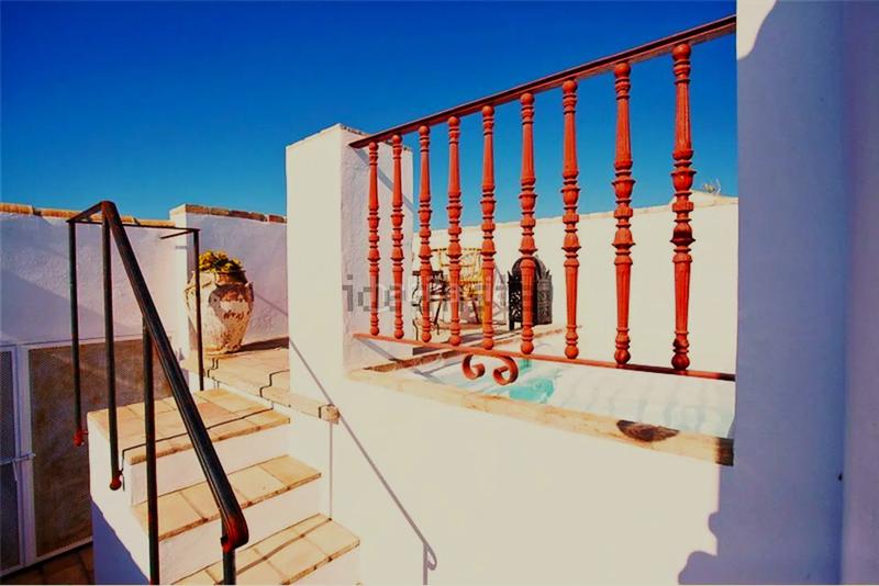 Foto 7f3d7682-6259-40fd-8d27-c3e920b2c879. Casa  en venta en centro, 6 dormitorios. en Carmona