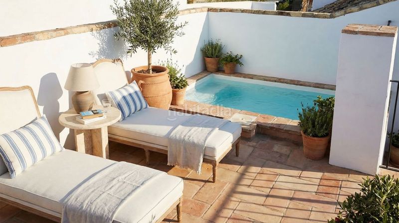 Foto a3aefeb3-441a-4a0b-b3eb-3abc847fe76a. Casa amb calefacció piscina a Carmona