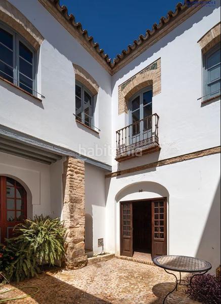 Foto e7c9ef3b-59d0-498d-85cd-c19d3103a67c. Casa  en venta en centro, 6 dormitorios. en Carmona