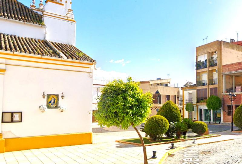 Foto 9949f01c-fd08-44b0-8126-49cd090e91f2. Local comercial a iglesia (la) 5 a Centro Bormujos