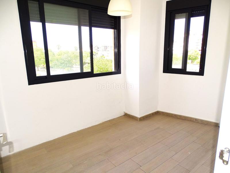 Foto 998b7379-68fe-4146-9cb3-1293e852ff22. Flat with heating in La Plata Sevilla