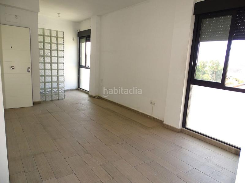 Foto f41d9e9f-7f72-46c2-9bce-63f098b48ef5. Flat with heating in La Plata Sevilla