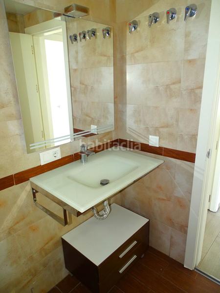 Foto f757afe2-e961-4763-8883-87db50b0284e. Flat with heating in La Plata Sevilla