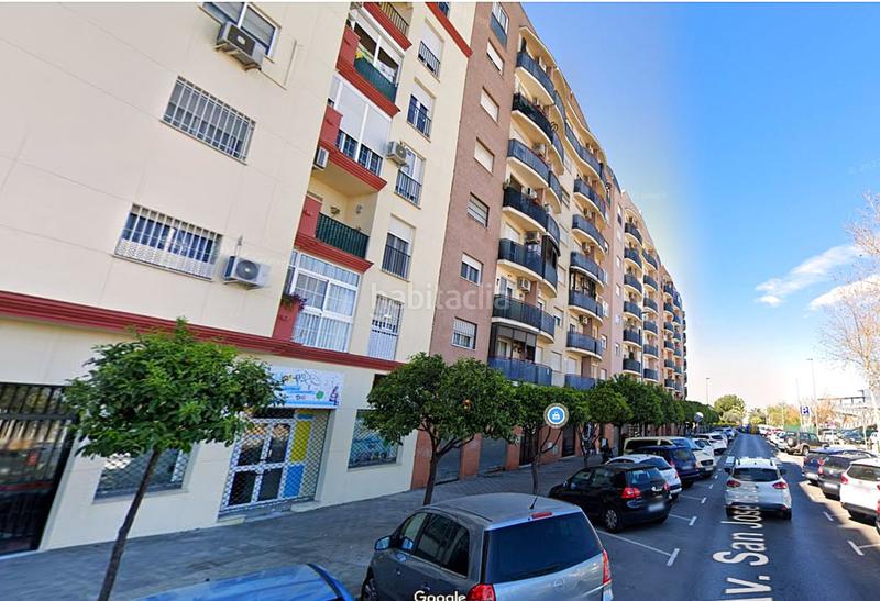 Foto 817f06f7-fcbc-44a5-81f2-26d665732daa. Local comercial en san jose de calasanz 13 local com. en venta , 3 despachos. en Montequinto