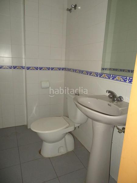 Foto 9cb7ed68-0ed1-4006-8e58-8aeb323d2e41. Local comercial en san jose de calasanz 13 local com. en venta , 3 despachos. en Montequinto