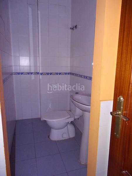 Foto ad94392f-c589-4c7f-a58e-83e1f1704716. Local comercial en san jose de calasanz 13 local com. en venta , 3 despachos. en Montequinto