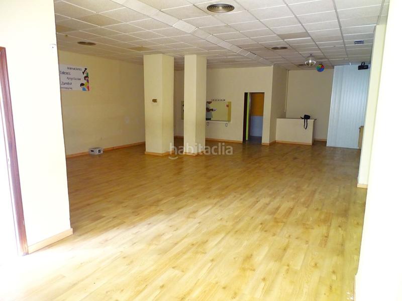 Foto ce3f81d9-2a5d-46a2-a098-79d71436acc9. Local comercial en san jose de calasanz 13 local com. en venta , 3 despachos. en Montequinto