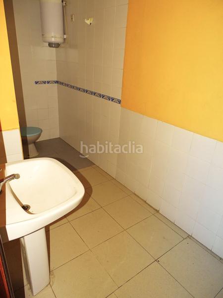 Foto e38e8163-924d-468c-878c-7b54a2d932d6. Local comercial en san jose de calasanz 13 local com. en venta , 3 despachos. en Montequinto