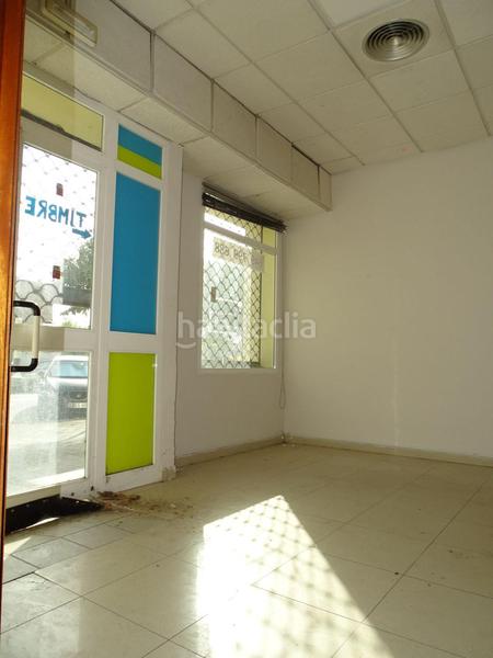 Foto f1a65f58-698e-4c7c-8e90-92816ad00a7e. Local comercial en san jose de calasanz 13 local com. en venta , 3 despachos. en Montequinto