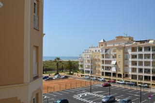 Apartament a Punta del Moral. Apartamento de 2 dormitorios en 1 línea de playa de punta del mo