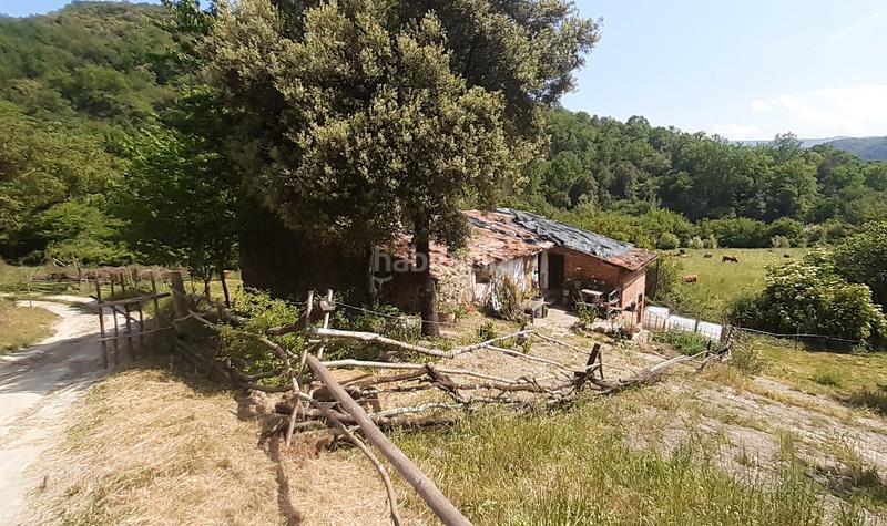 Foto f74c23c7-842e-4230-b920-66b135e42635. Masia a Sant Feliu de Pallerols