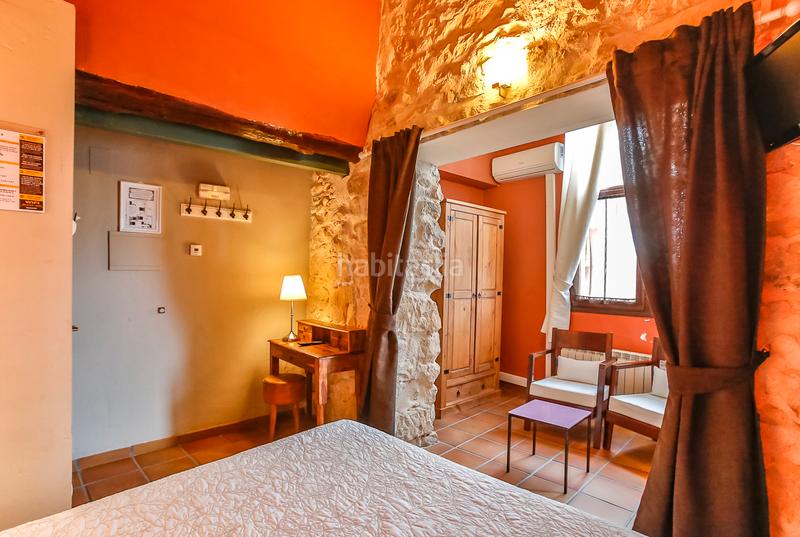 Foto 8ca8867c-d38e-458d-8bff-49a2d1e23f88. Gebäude in Cretas