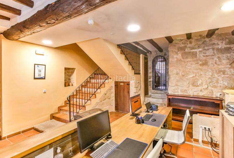 Foto e1e3944b-f6ee-4dbb-af92-031695249c0d. Gebäude in Cretas