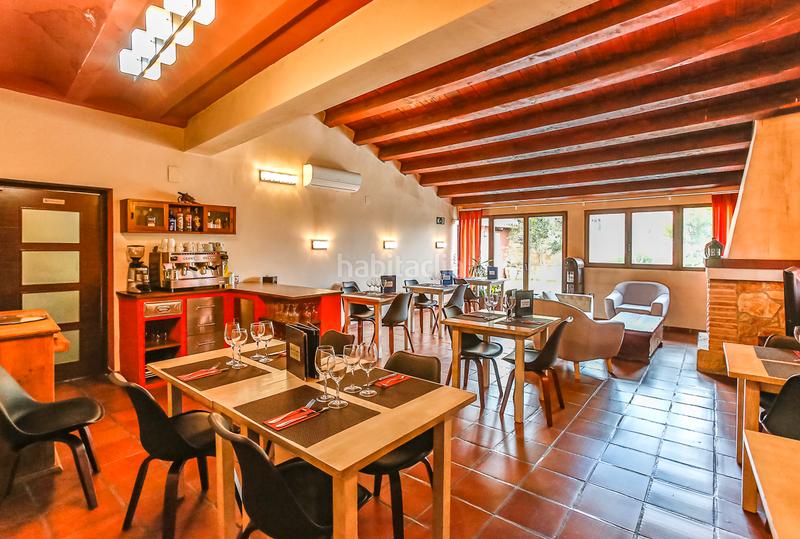 Foto fe3cf8b6-70bd-4bed-a836-5d02beab7072. Gebäude in Cretas