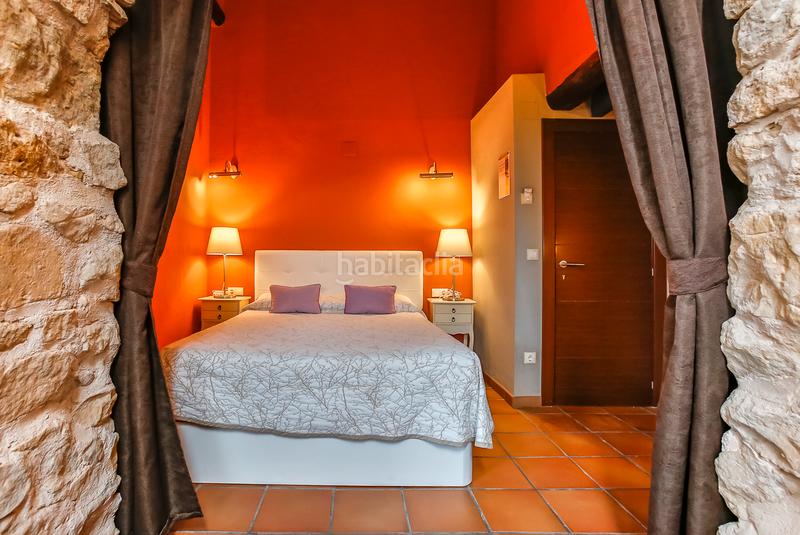 Foto fe80eb20-1423-4d48-a705-1345caa625d1. Gebäude in Cretas