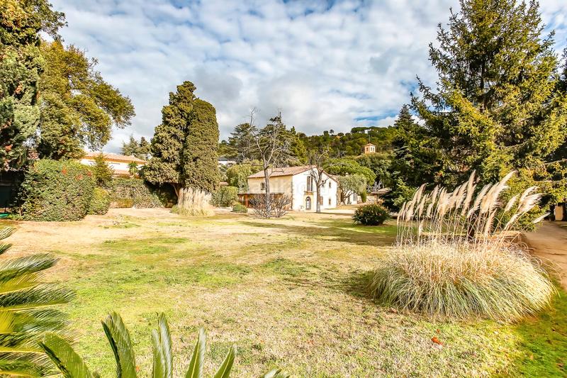 Foto 2a5c4cb2-1cd1-4743-81ce-3397238bf208. Bauernhof mit heizung parking pool in Centre Sant Andreu de Llavaneres