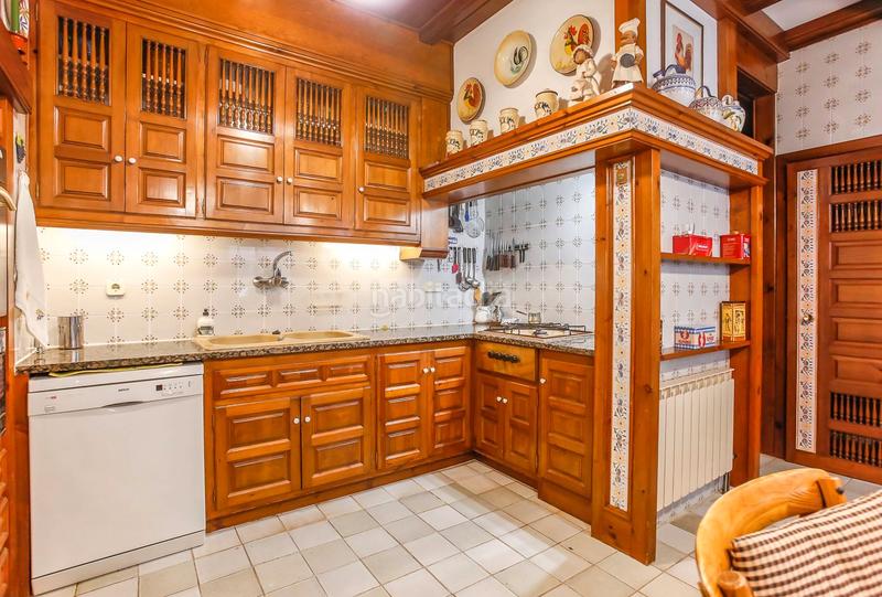 Foto b0aa44e0-317e-4a80-9e99-4f3c312235d9. Casale con riscaldamento parcheggio piscina in Centre Sant Andreu de Llavaneres