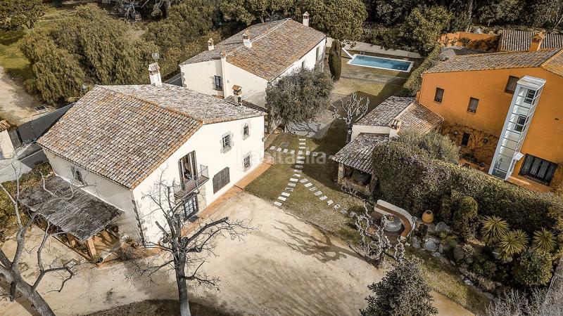 Foto c713d9e8-d5eb-4e41-91ba-9cde8be578fe. Casale con riscaldamento parcheggio piscina in Centre Sant Andreu de Llavaneres