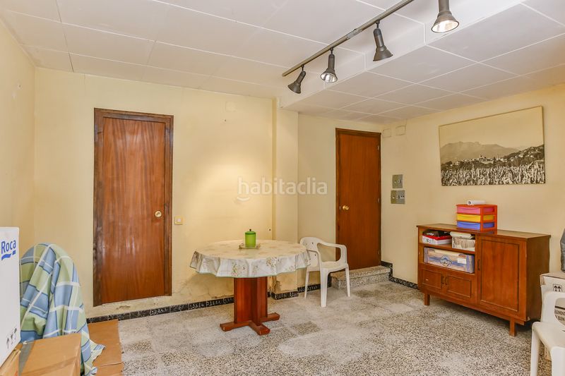 Foto a9d99e6a-1d27-4c9c-b6db-0e7f0a46e95d. Masia a Olot