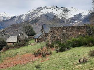 Country house in Les
