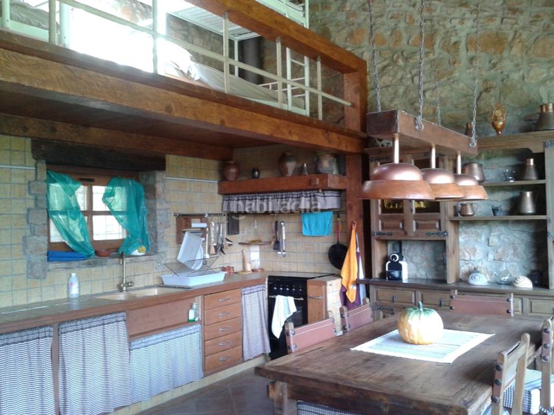 Foto 51d5070d-d233-4368-88cf-6c64b2247595. Country house with heating parking in Ripoll