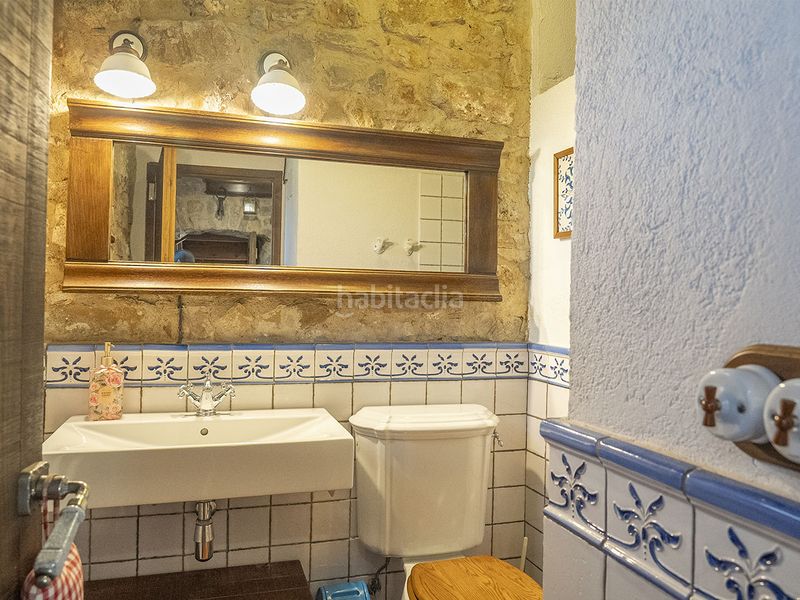 Foto 560ca212-fd37-40b0-81a3-820b73015da7. Country house with heating parking in Ripoll