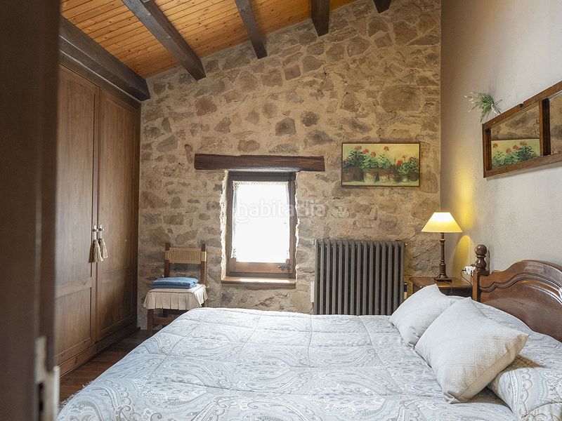Foto c5abfdd1-b0d6-44d8-bf96-c9610e445a91. Country house with heating parking in Ripoll