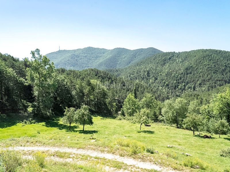Foto dcaa376f-8476-4947-8cde-17052ade2088. Country house with heating parking in Ripoll