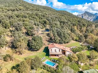 Country house in Montagut i Oix