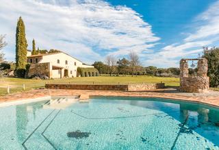 Masia a Cassà de la Selva